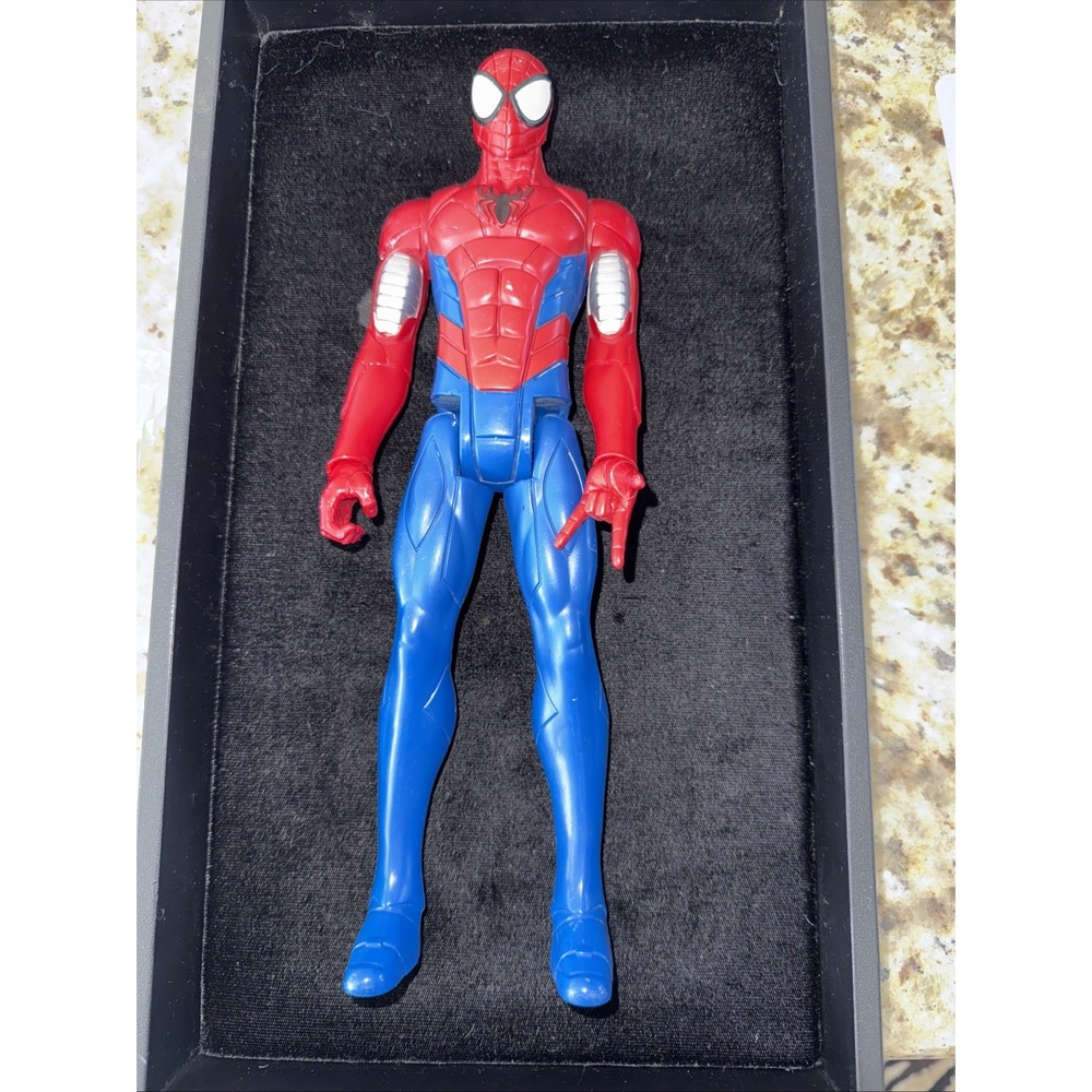 Hasbro Marvel 11" Spider-man figure 4641